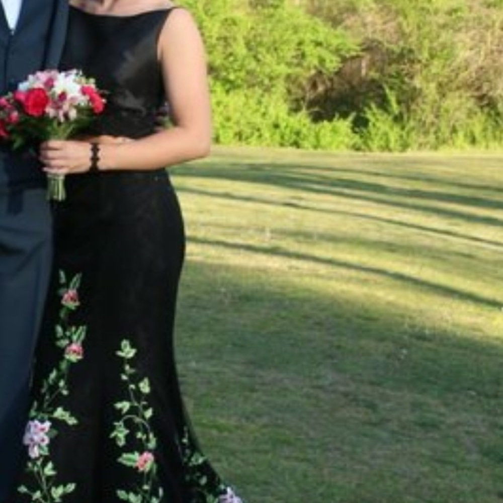 Sherri hill prom